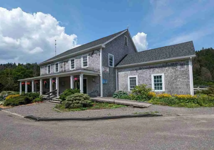Big Salmon River Gift Boutique